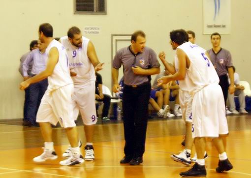 Εριστικός ο διαιτητής απέναντι στους παίκτες μας