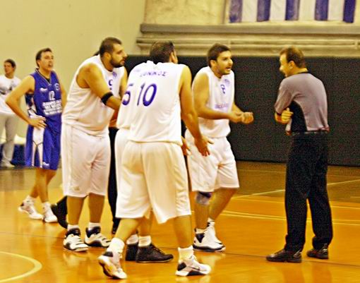 Σε κάθε του απόφαση δεχόταν τις δικαιολογημένες διαμαρτυρίες των παικτών μας