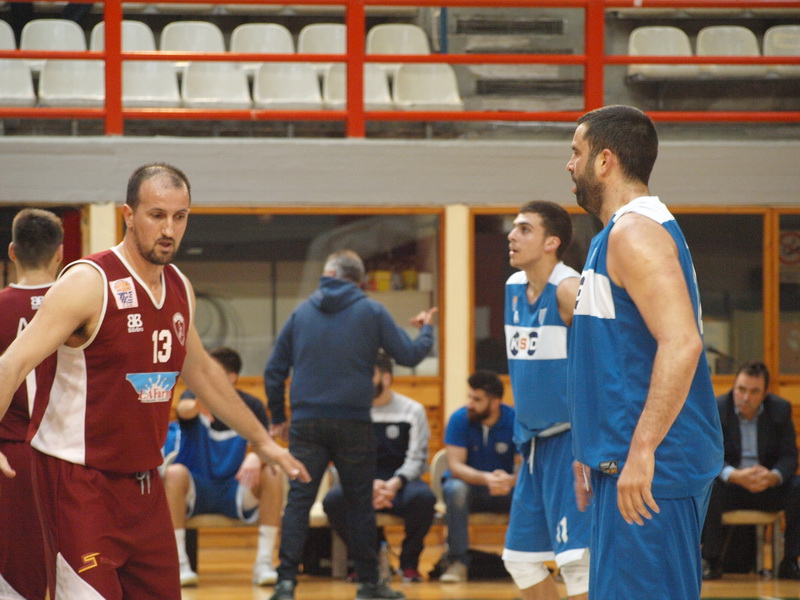 Φάση από τον αγώνα με την ΑΕΛ